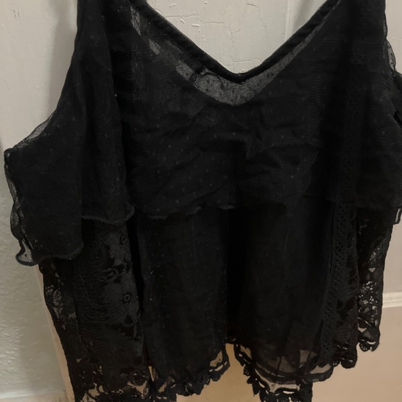 American Outfitters lace tank top - Picture 3 of 3